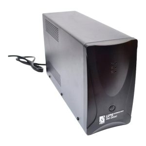 Magom UPS Interactive MG-2000/ 500VA-300W/ Voltaje 90 150VAC monofásico/ tomas 6X15-15R/ Negro